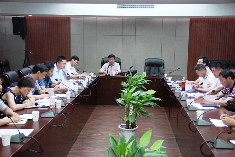 市村庄环境整治办组织召开工作推进会
